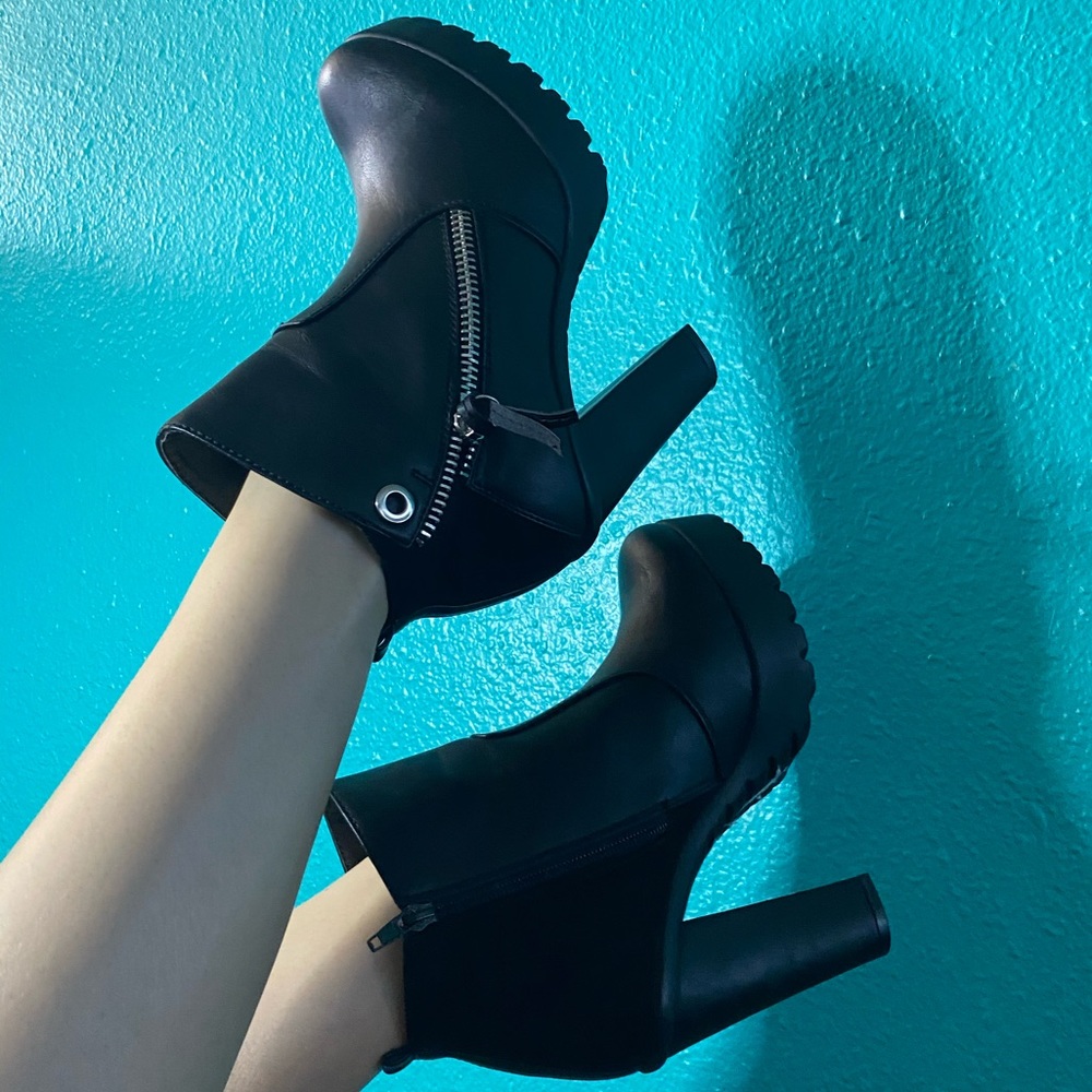 JustFab Black Rocker Ankle Booties